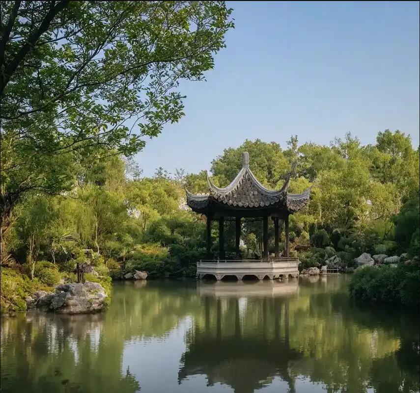 南雄半雪餐饮有限公司